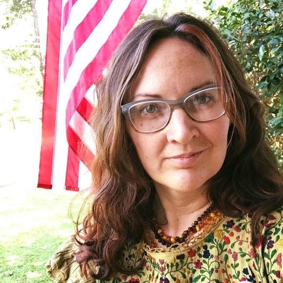 Meet your Posher, Ellie - Picture 1 of 1